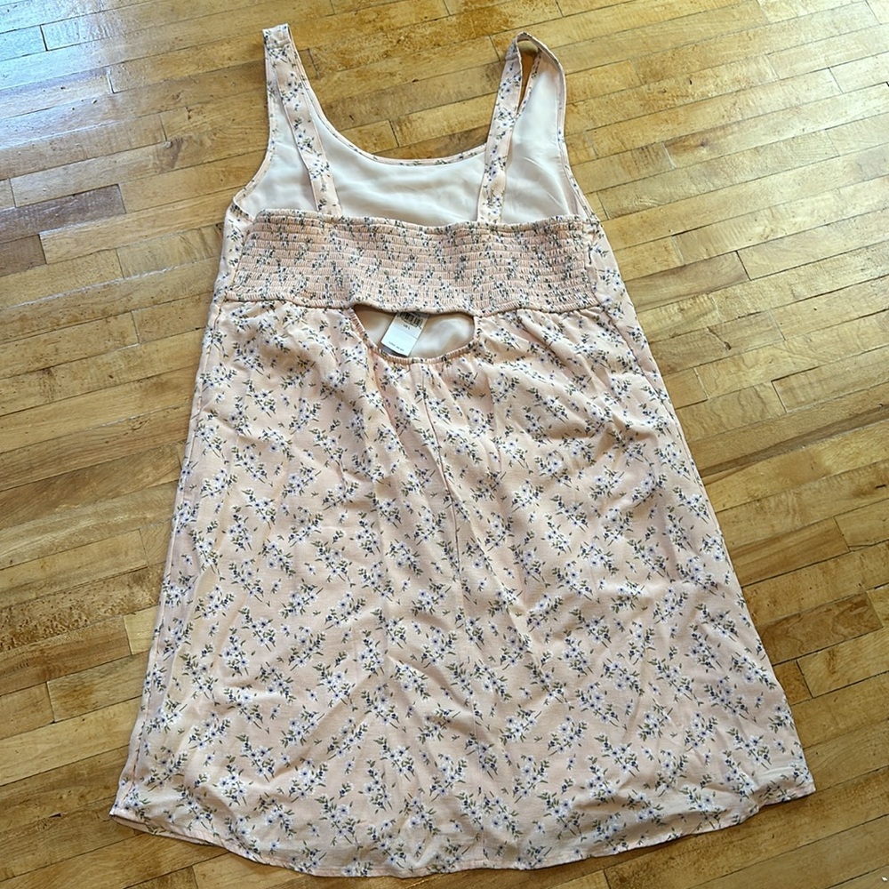 AEO Floral Dress - Picture 6 of 8